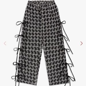 Lisa Says Gah Evelyn Bow Tie Pants